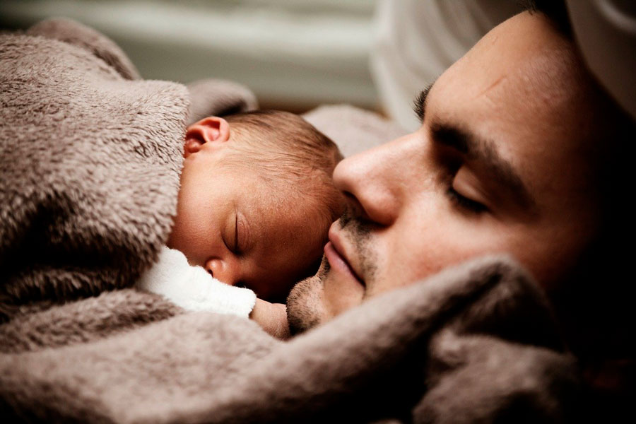 como dormir bien a los bebes